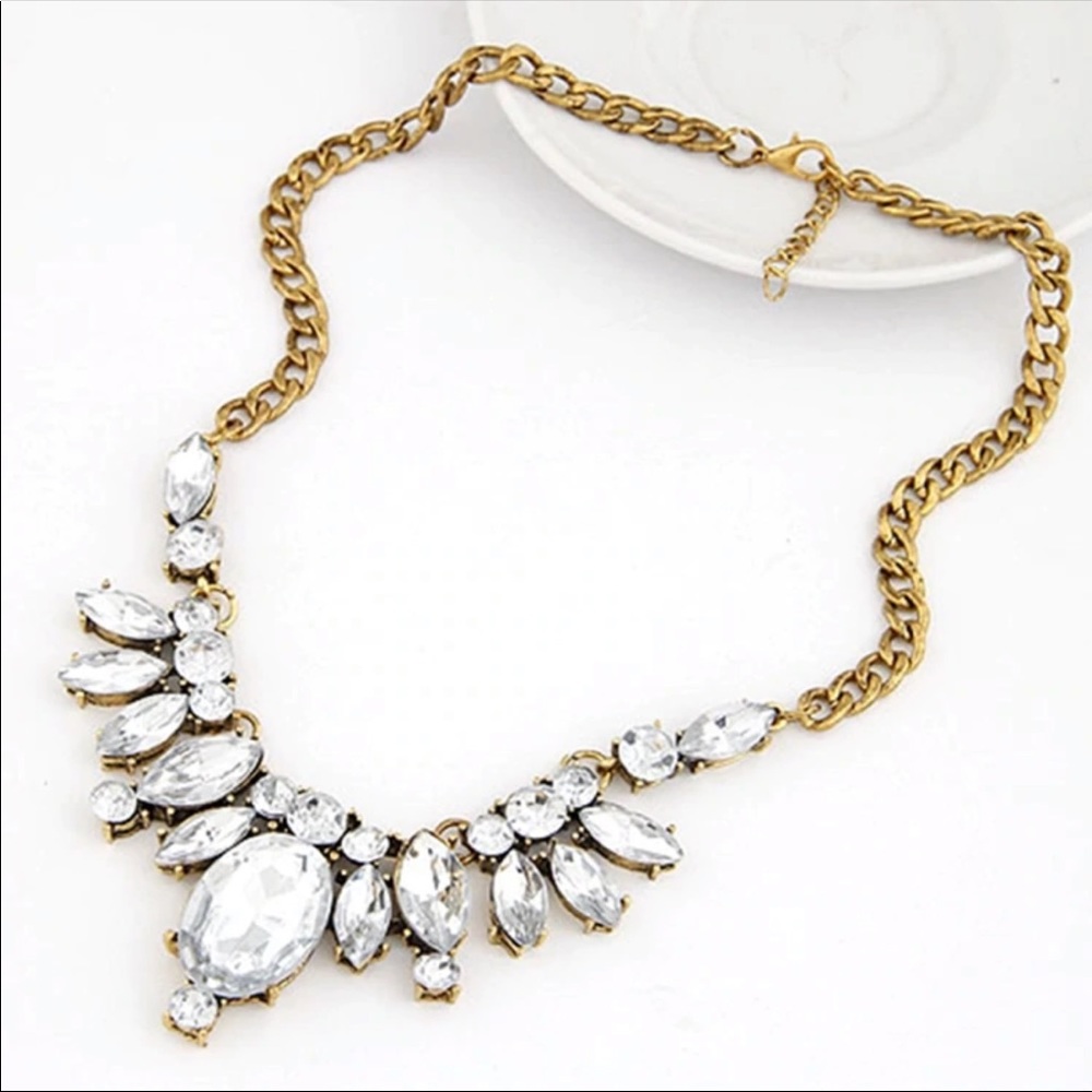 New beautiful Rhinestone Statement necklaces